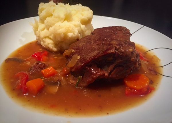 Slow Cooked Beef Cheek In Gravy | Slow Cooker Central